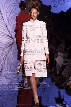 Look 16